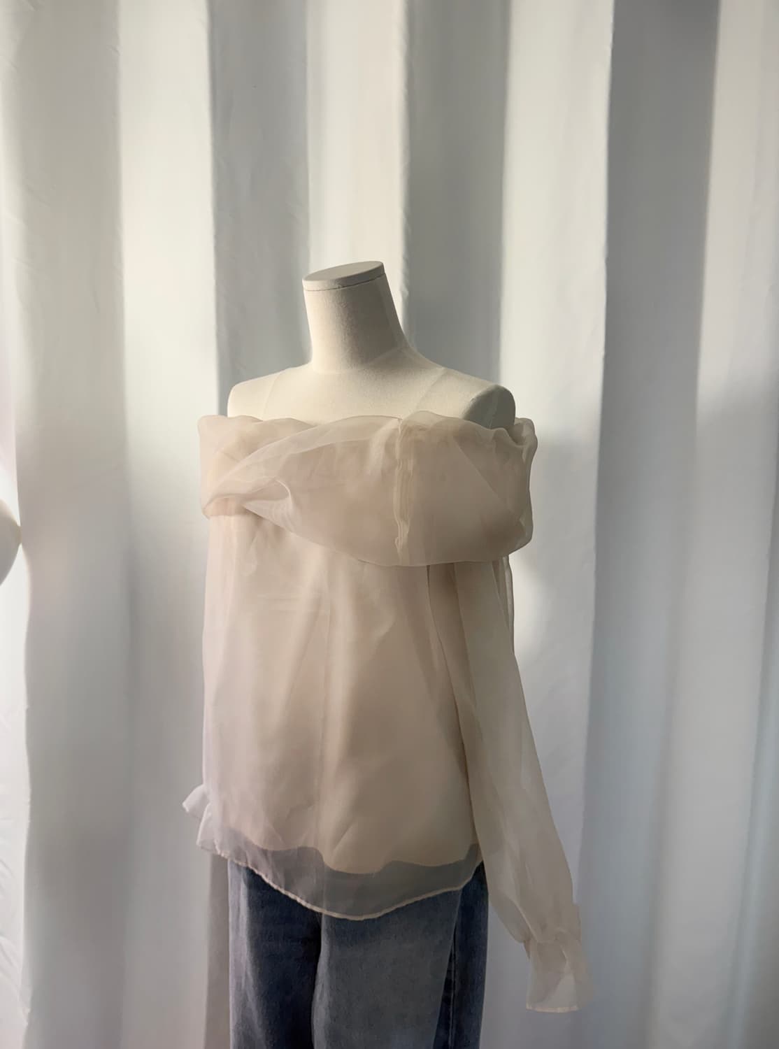 organza 소재 오프숄더 블라우스 상품이미지6