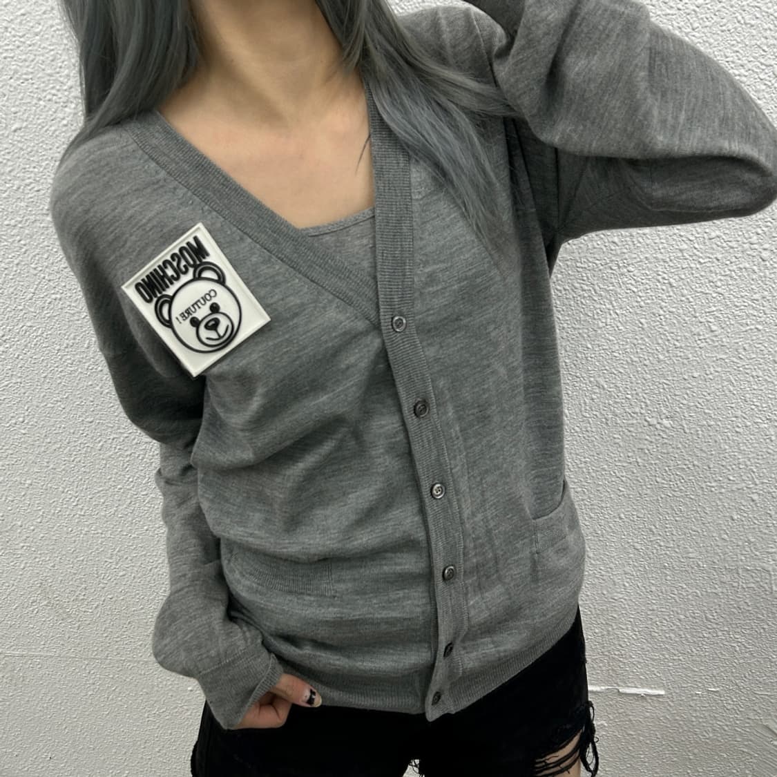 모스키노 곰돌이 패치 그레이 가디건 90 ( 발매가 70만원대 ) 상품이미지1