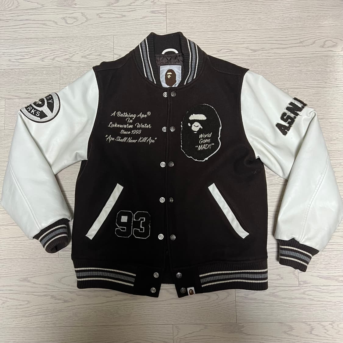 (M) 베이프 바시티 브라운 상품이미지1