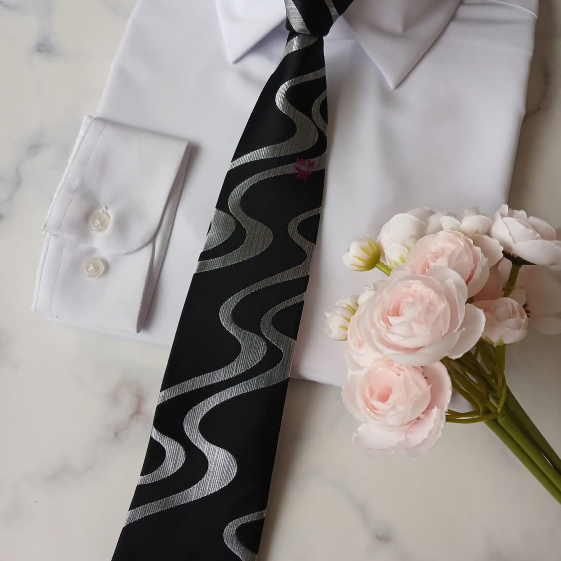 MCM 실크 블랙 웨이브 패턴 넥타이 8.3cm A+등급 A19378
 상품이미지7