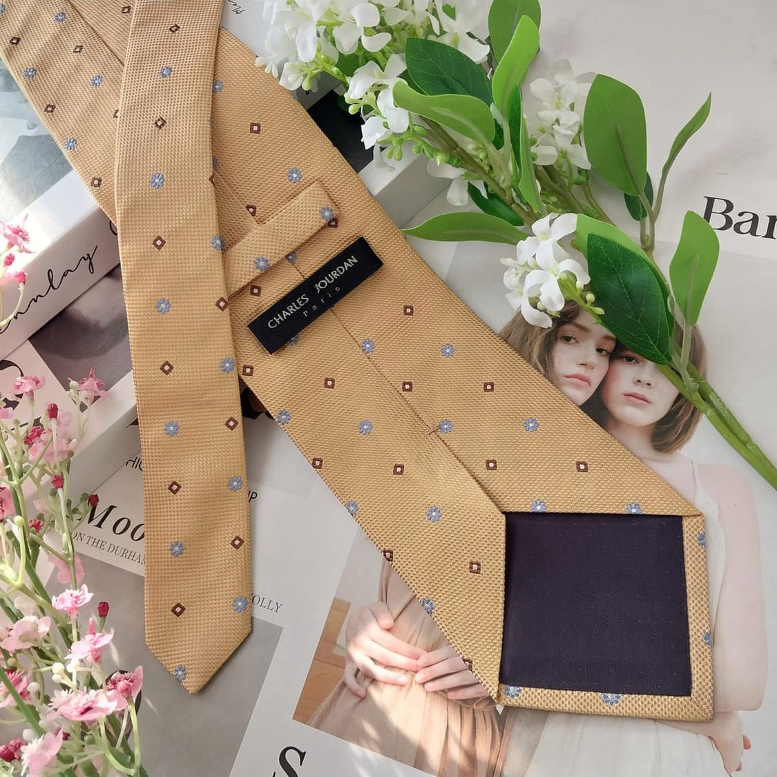 샤를 주르당 실크 베이지 미니 패턴 넥타이 9.8cm A등급 K1594
 상품이미지5