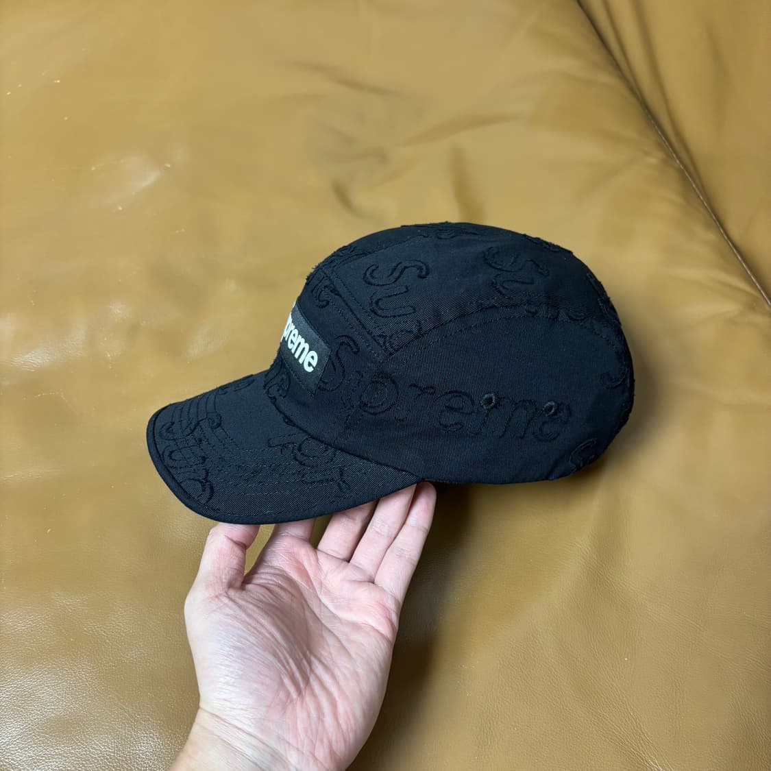 Supreme 슈프림 레이저드 로고 블랙 캠프캡 모자 (Black) 상품이미지4