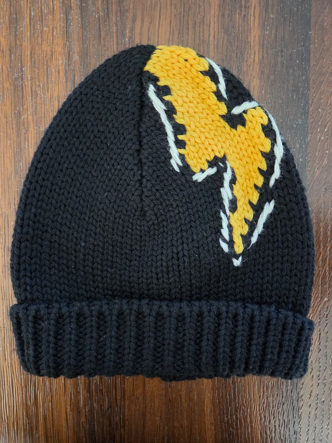 키드밀리 착용 프라다 비니 상품이미지2