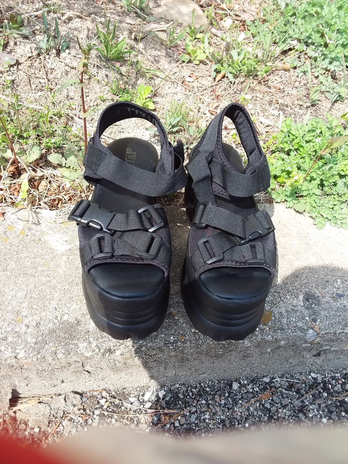 블랙 플랫폼 샌들 250 상품이미지1