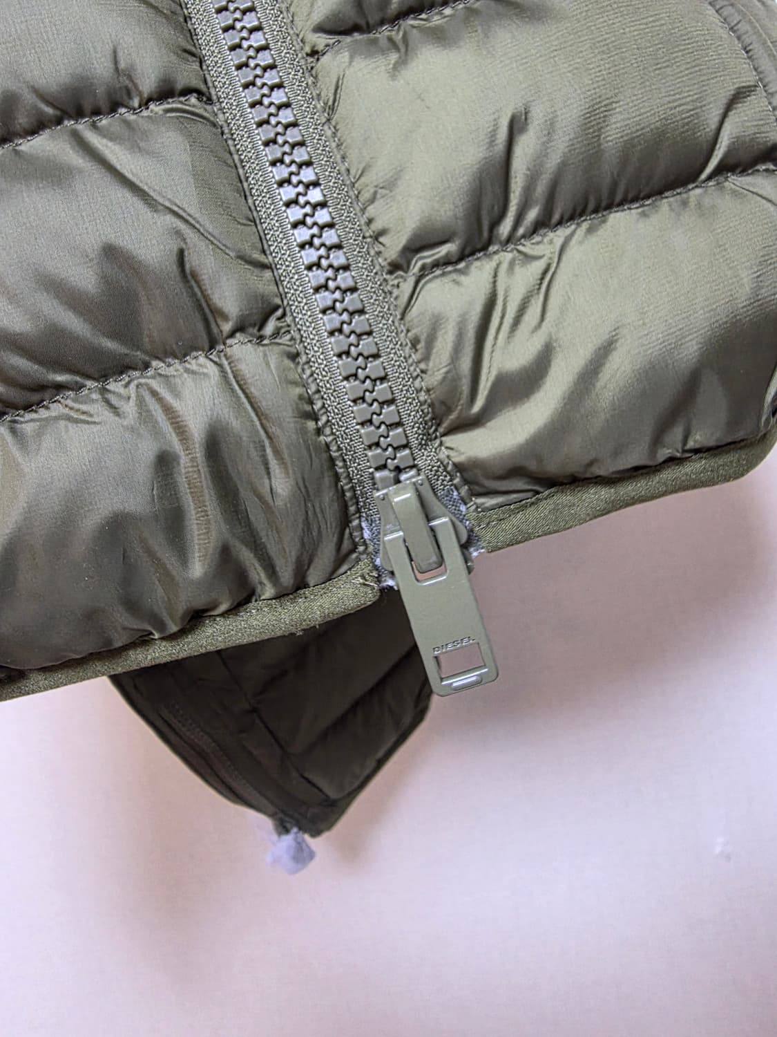 새상품) 디젤 경량패딩 상품이미지5