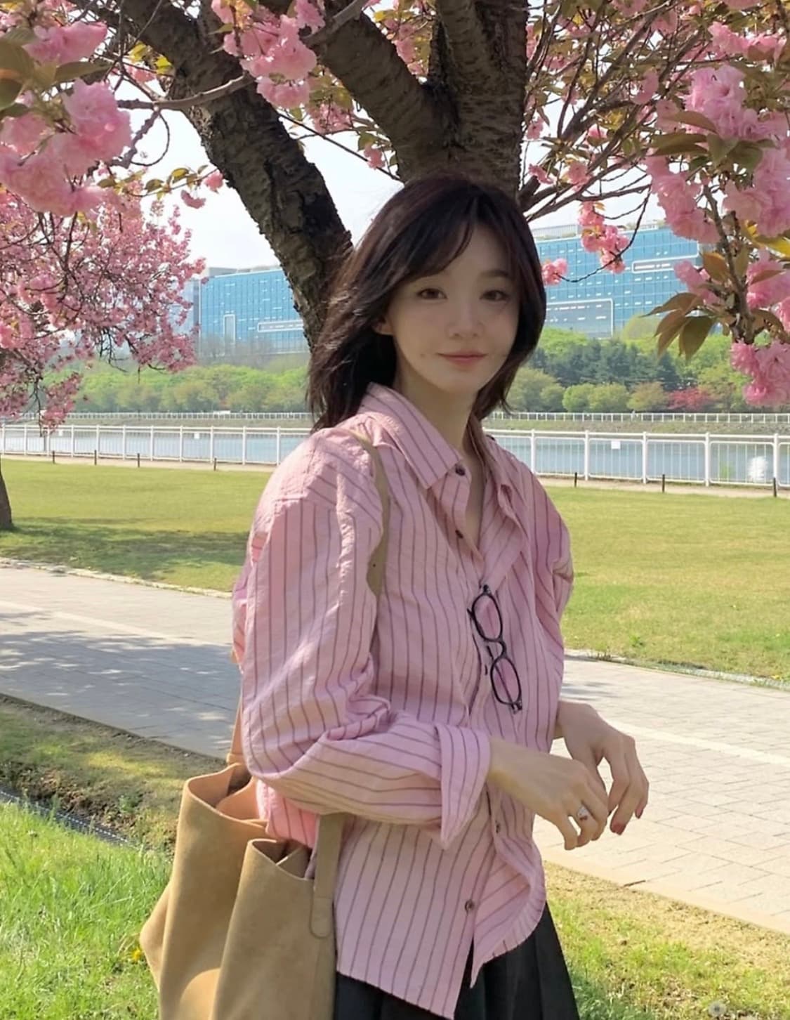 새상품:)아비에무아 핑크 스트라이프셔츠(강민경셔츠) 상품이미지2