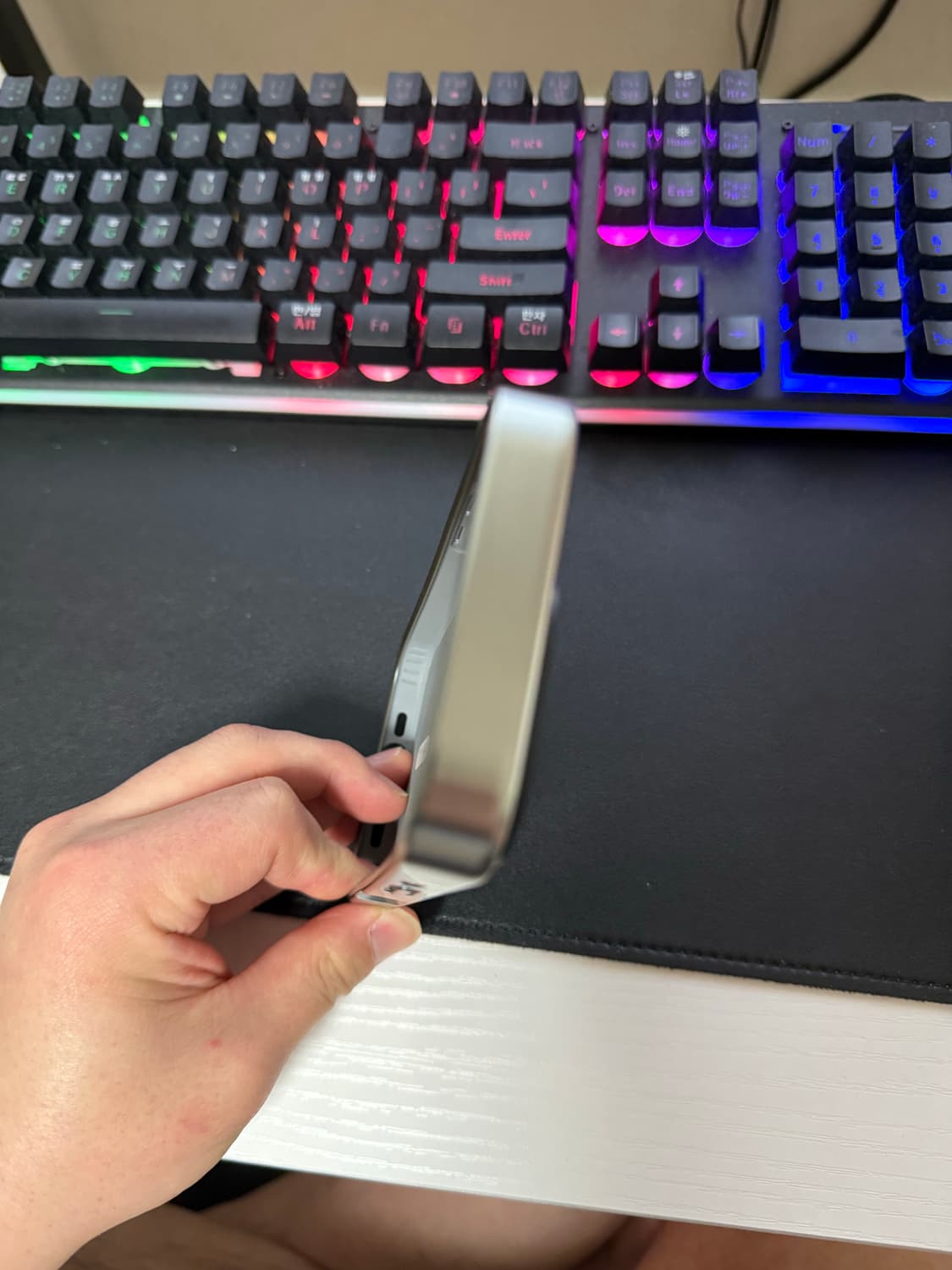 케이스티파이 아이폰 16프로 마뗑킴 케이스 판매 상품이미지5