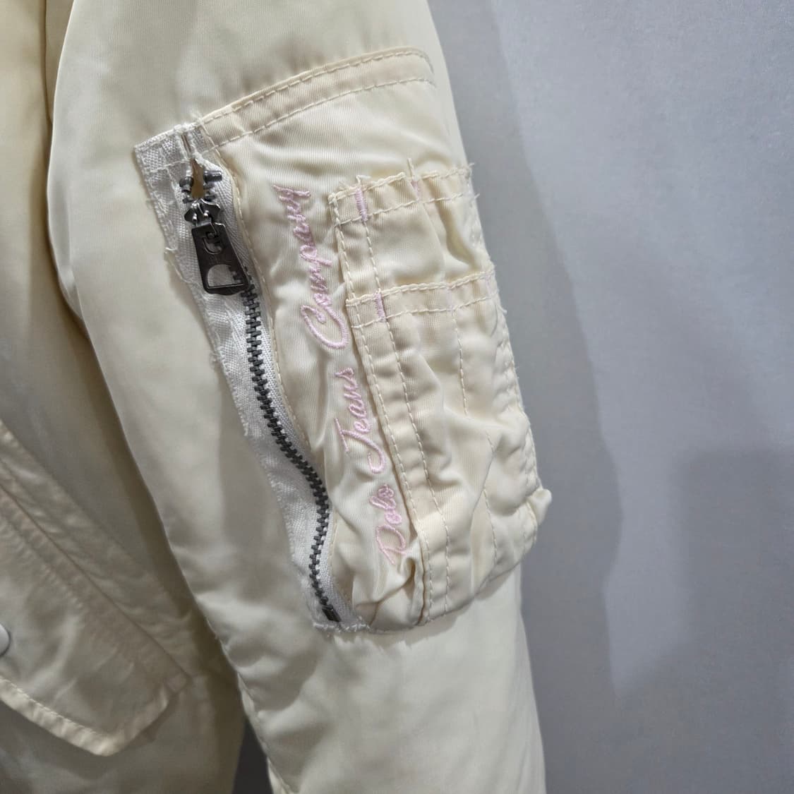 폴로진스컴퍼니 우먼 크림 봄버 자켓 S 상품이미지2