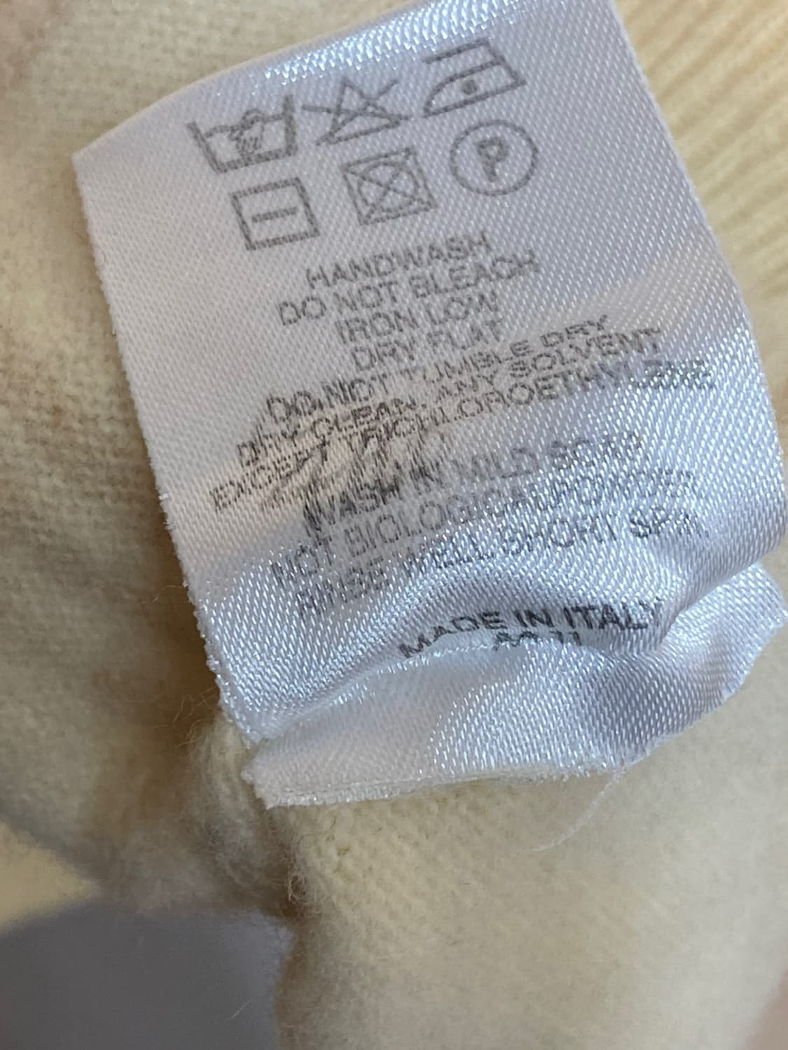 버버리 크림 체크 니트 가디건 상품이미지6