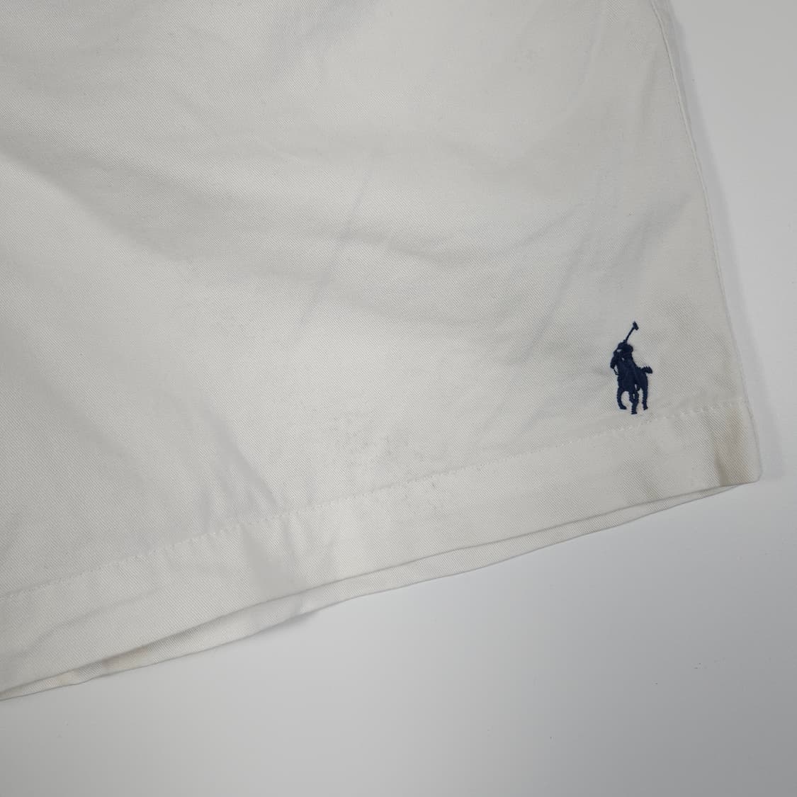 폴로 랄프로렌 화이트 면 반바지 상품이미지3