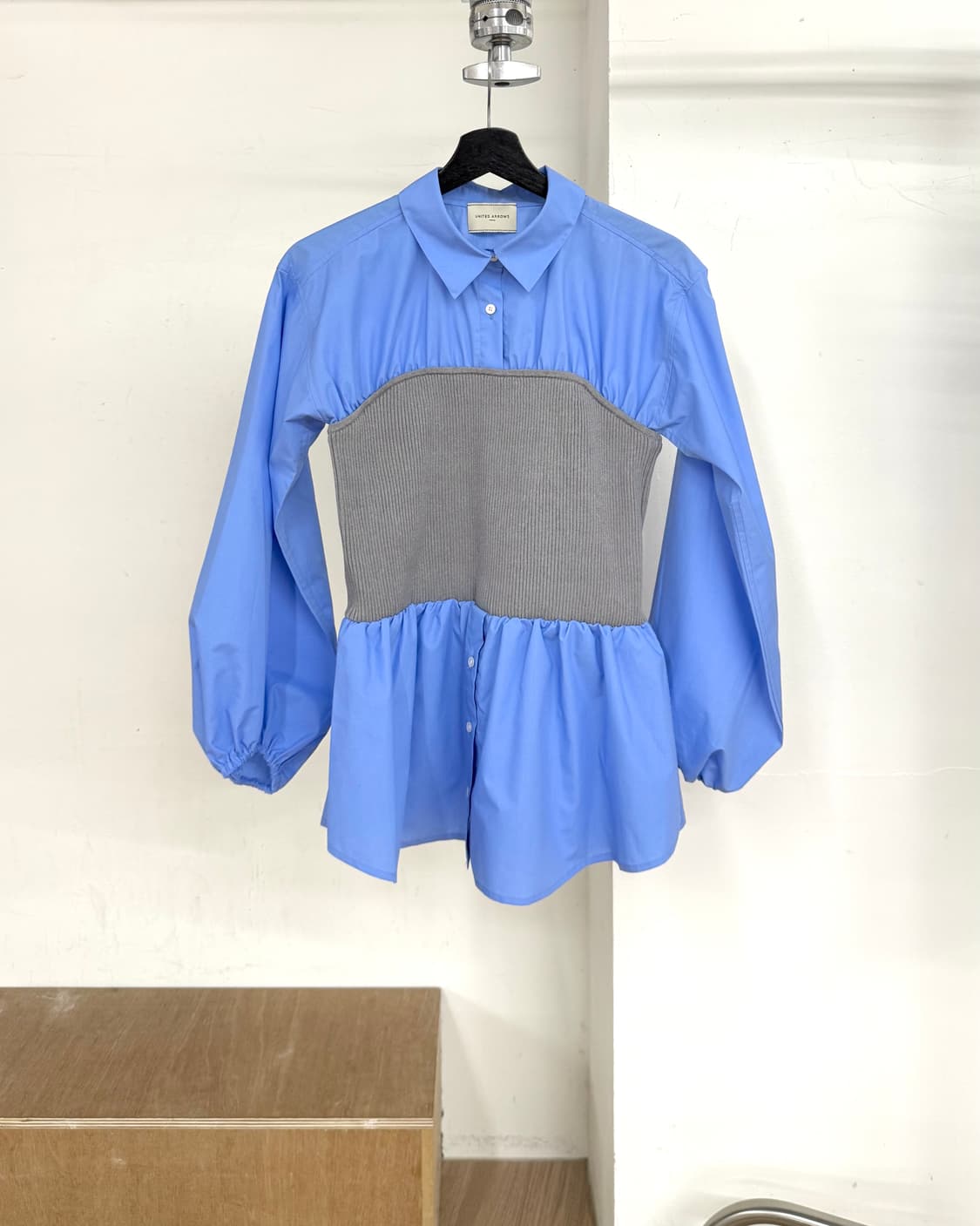 유나이티드 애로우즈 블루 버스티에 콤보 셔츠 상품이미지1