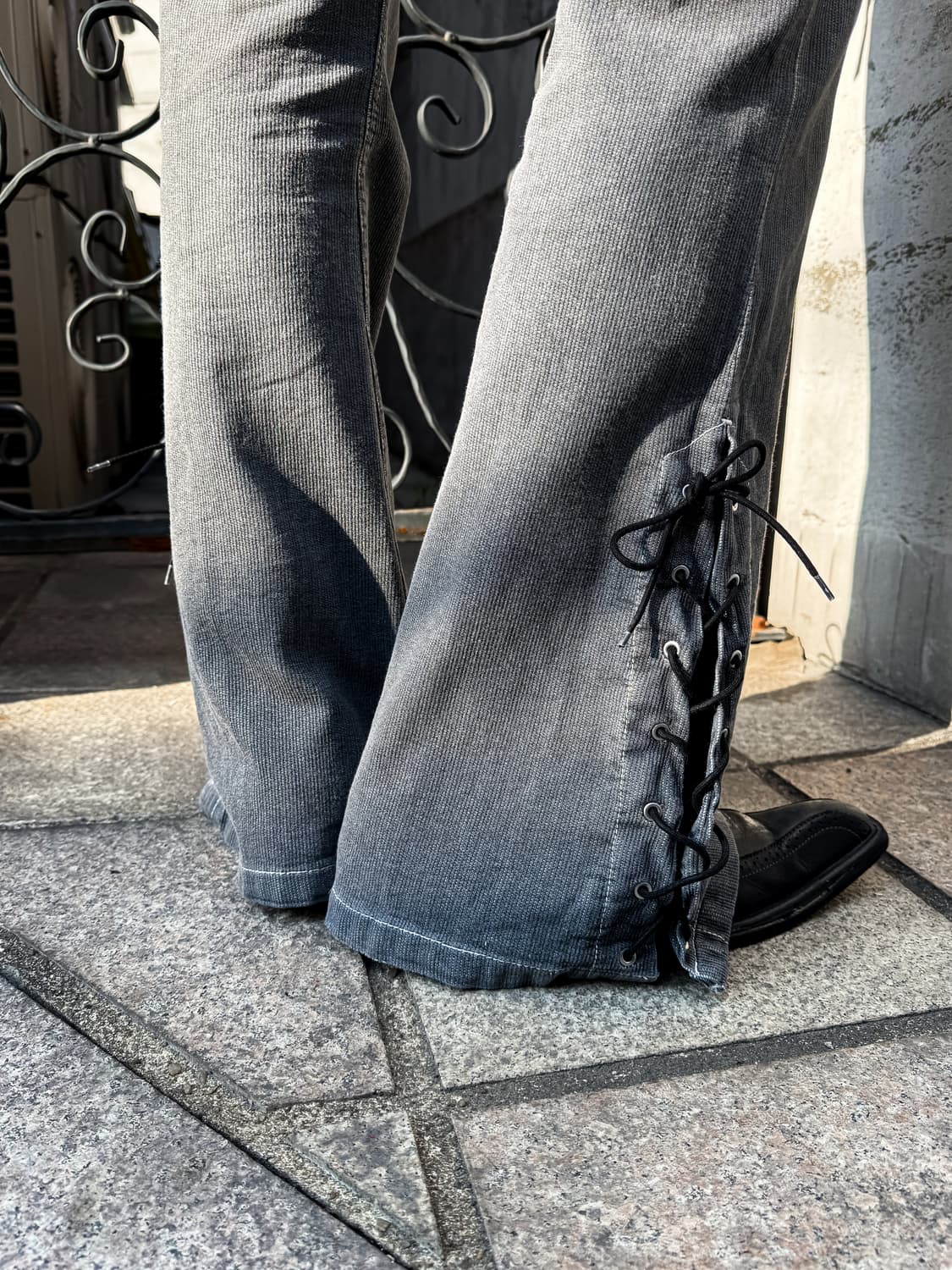 Tornado Mart – Lace-up Flared Pants 상품이미지6