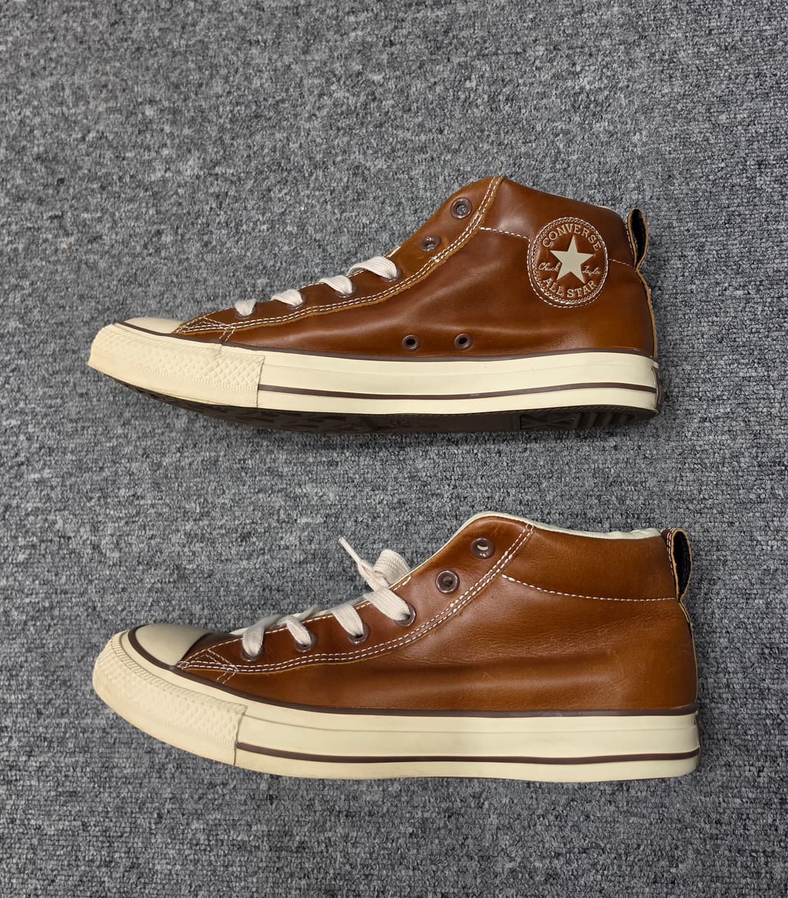 컨버스 척 테일러 올스타 레더 스트리트 미드 파인콘 브라운 270 상품이미지3