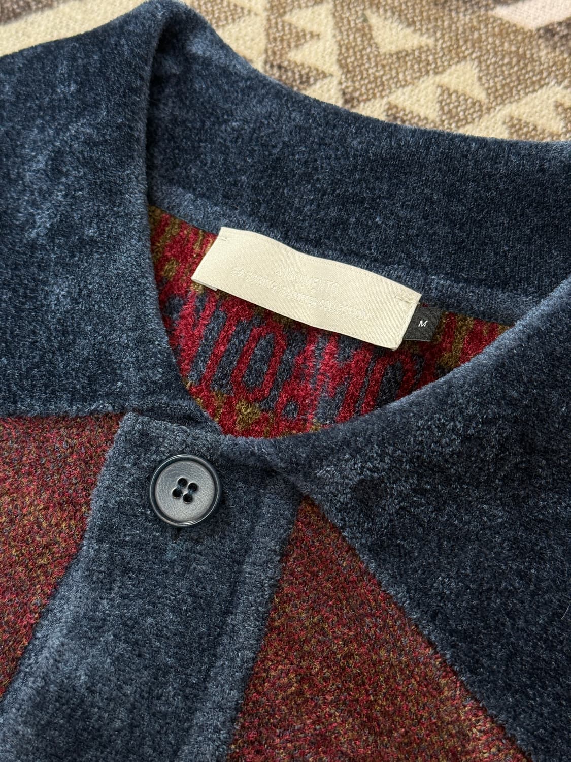 아모멘토 자카드 칼라 니트 상품이미지4