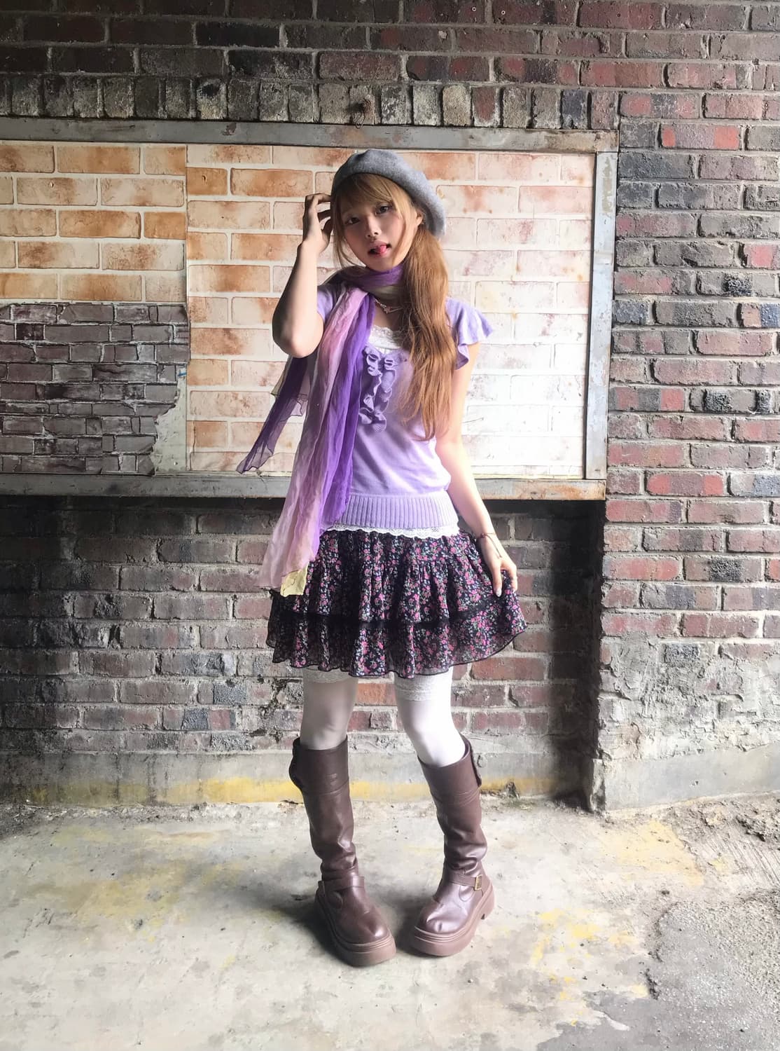 버버리 연보라 프릴 니트 블라우스 잔꽃 하구미 코디세트 상품이미지1