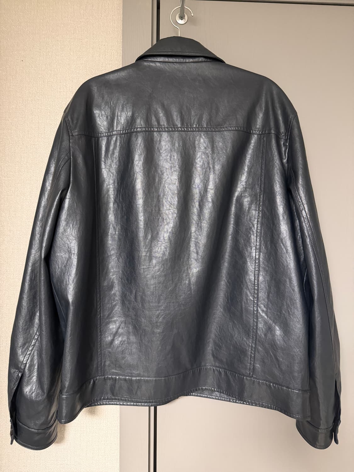 클럽모나코 에코 레더 봄버 자켓 (MM2D8WJM301MDN / 네이비  상품이미지5