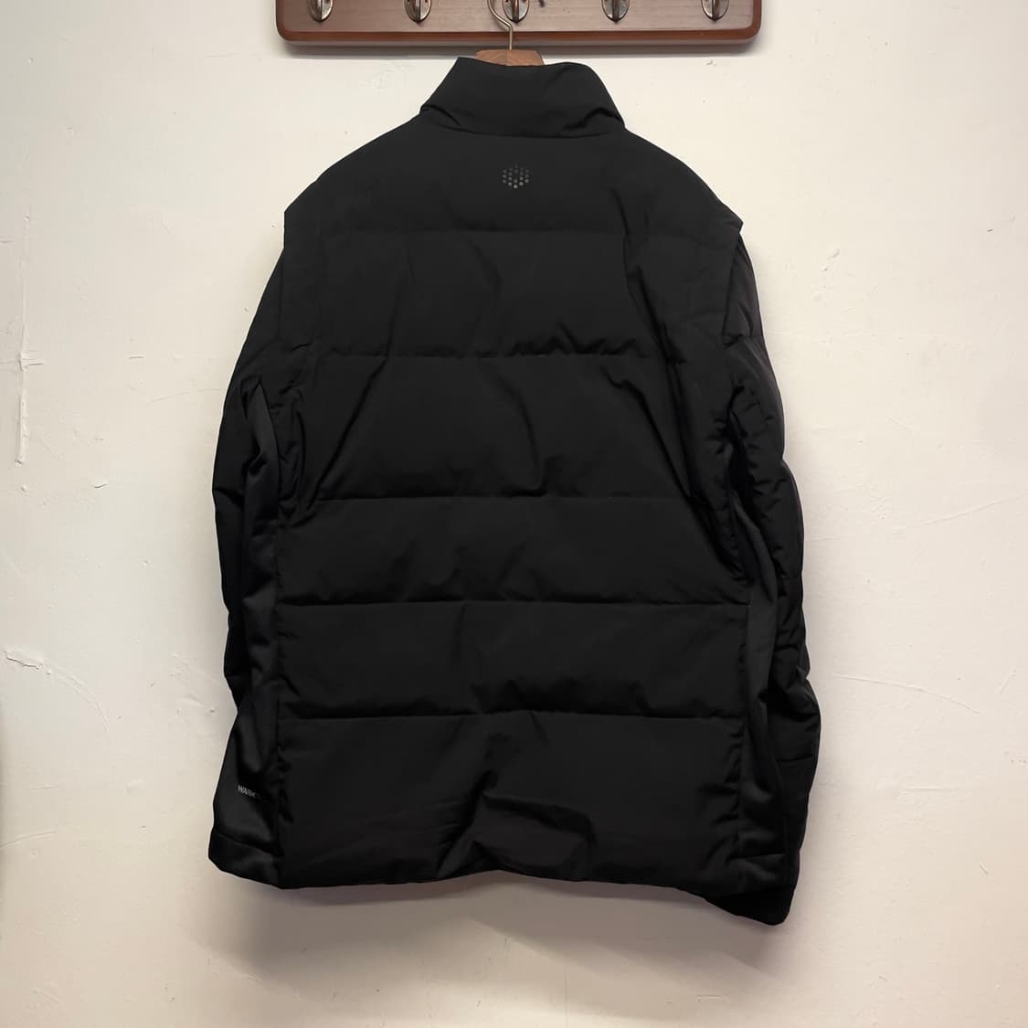 푸마 골프 블랙 덕 다운 패딩   상품이미지4