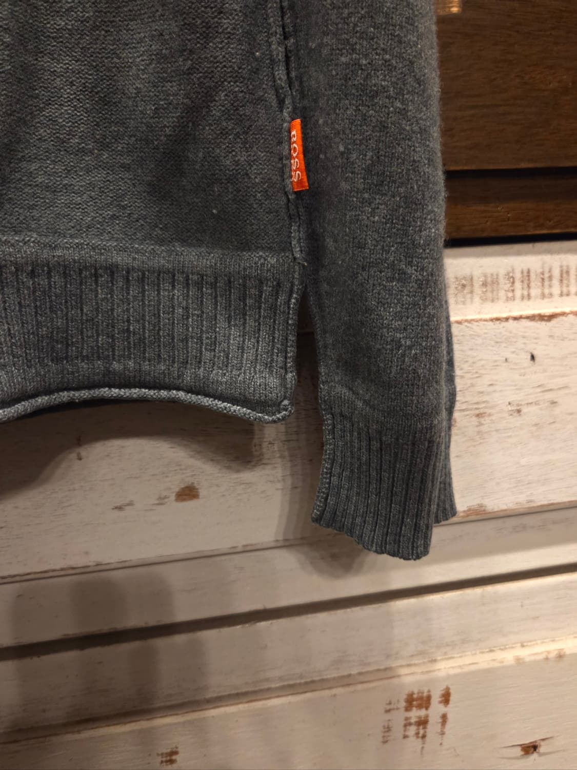 휴고보스 오렌지라벨 짚업니트 상품이미지4