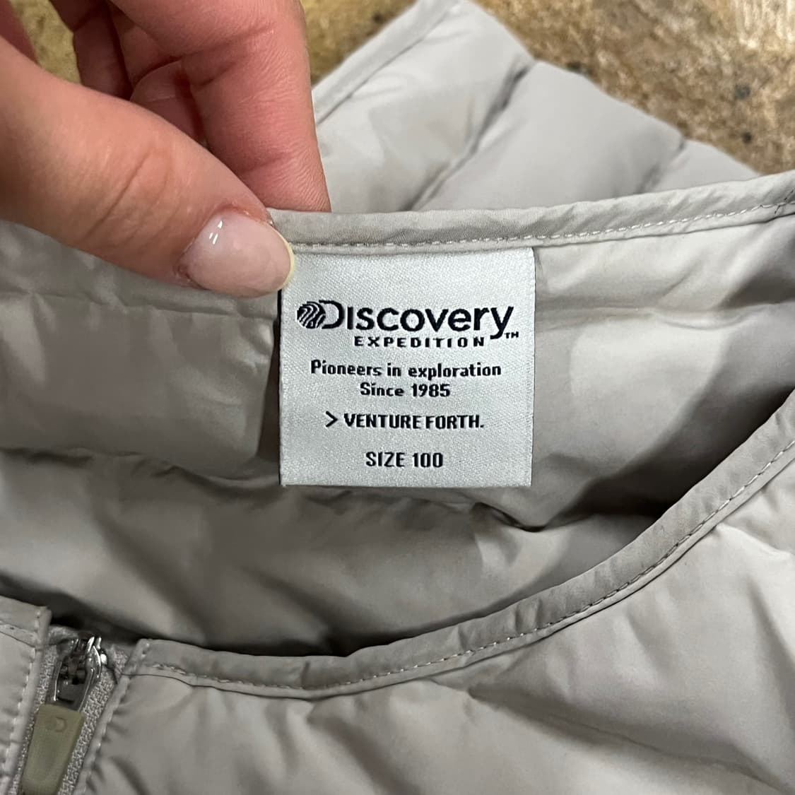 [정품/100] 디스커버리 경량 패딩 조끼 그레이 b14 상품이미지4