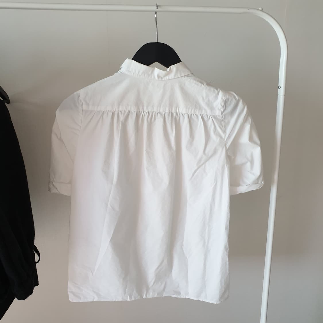 미우미우 핀턱 화이트 셔츠 블라우스 상품이미지2