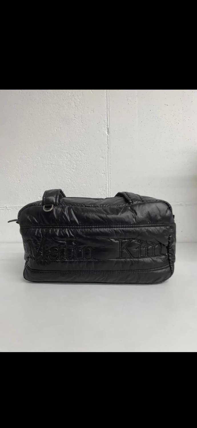 Matin Kim 마뗑킴 로고 스티치 패딩 스퀘어 백 퀼팅 가방 상품이미지2