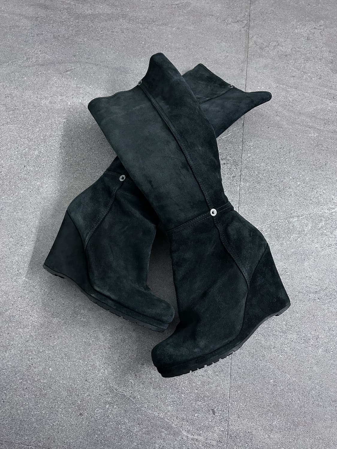 프라다 스웨이드 웨지 롱 부츠 상품이미지1