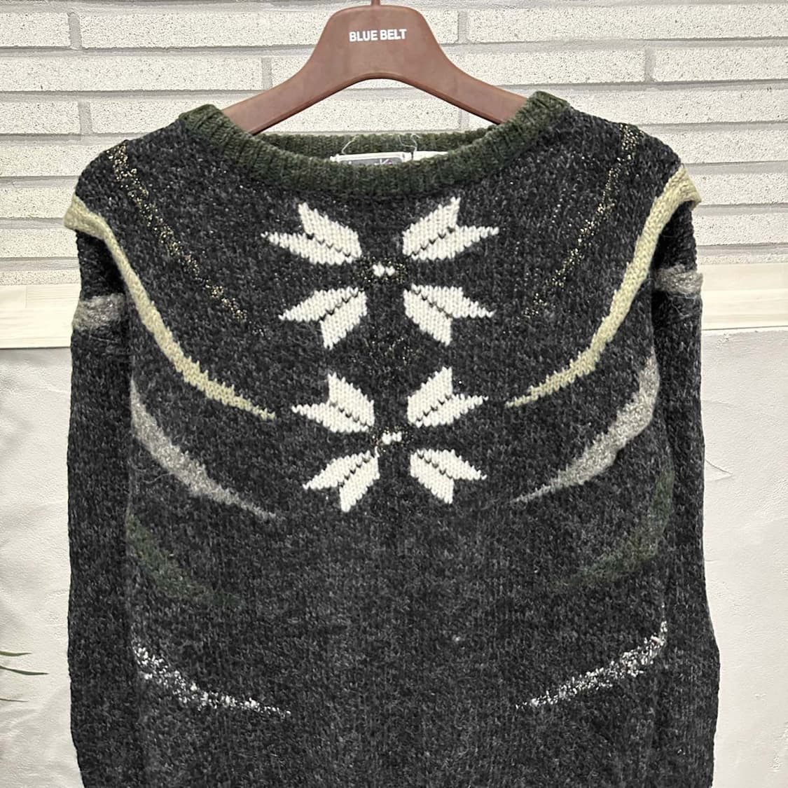 USA VINTAGE 라운드넥 롱 니트 노르딕 눈꽃 패턴 디테일 차콜 상품이미지4