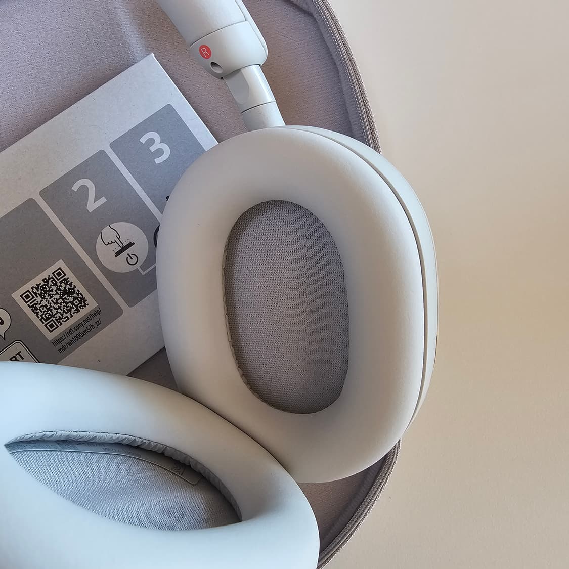 소니 헤드셋 WH-1000XM5(플래티넘 실버) 스터디 헤드폰 상품이미지8