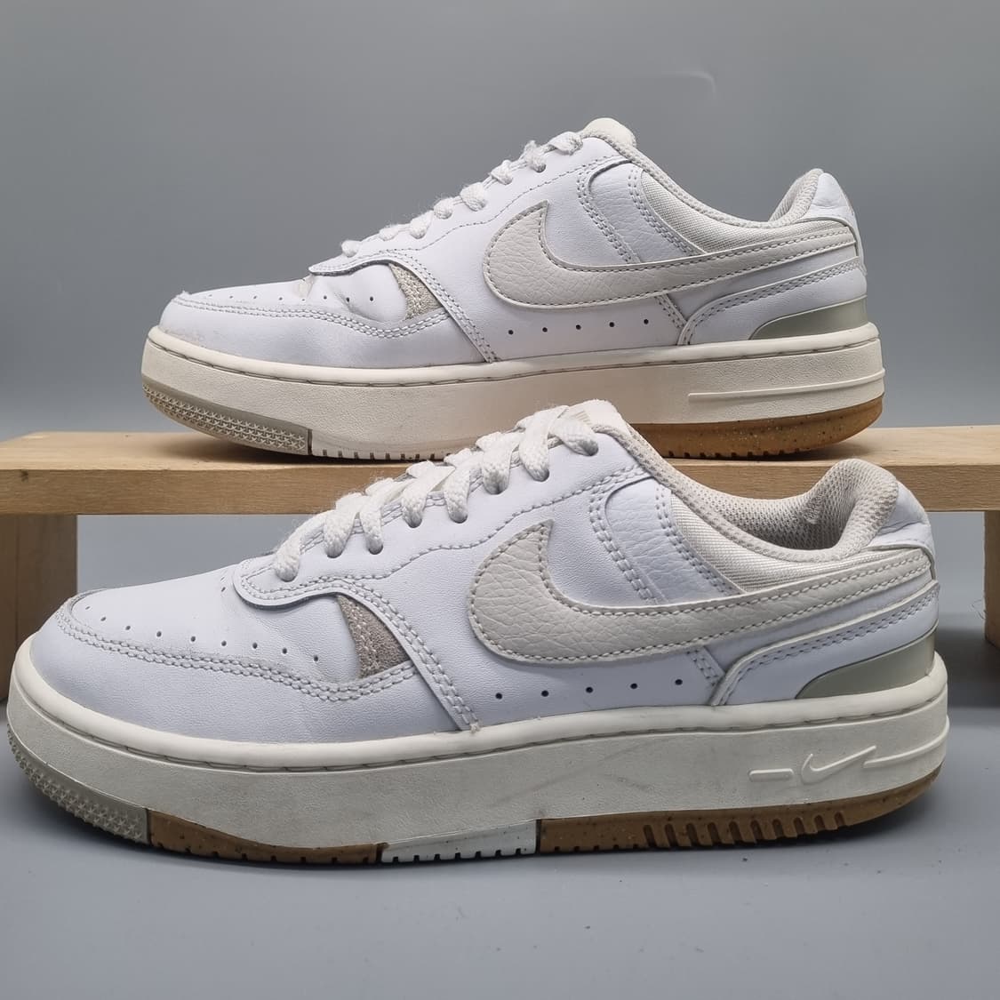 나이키 감마포스 여성운동화240 상품이미지1