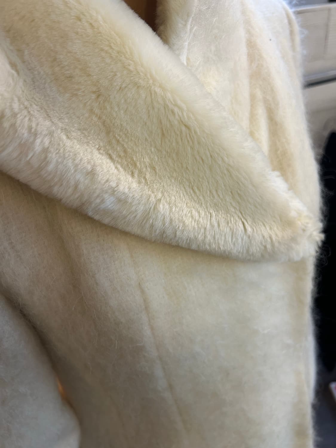 YETT’S 모헤어 퍼롱코트 상품이미지3