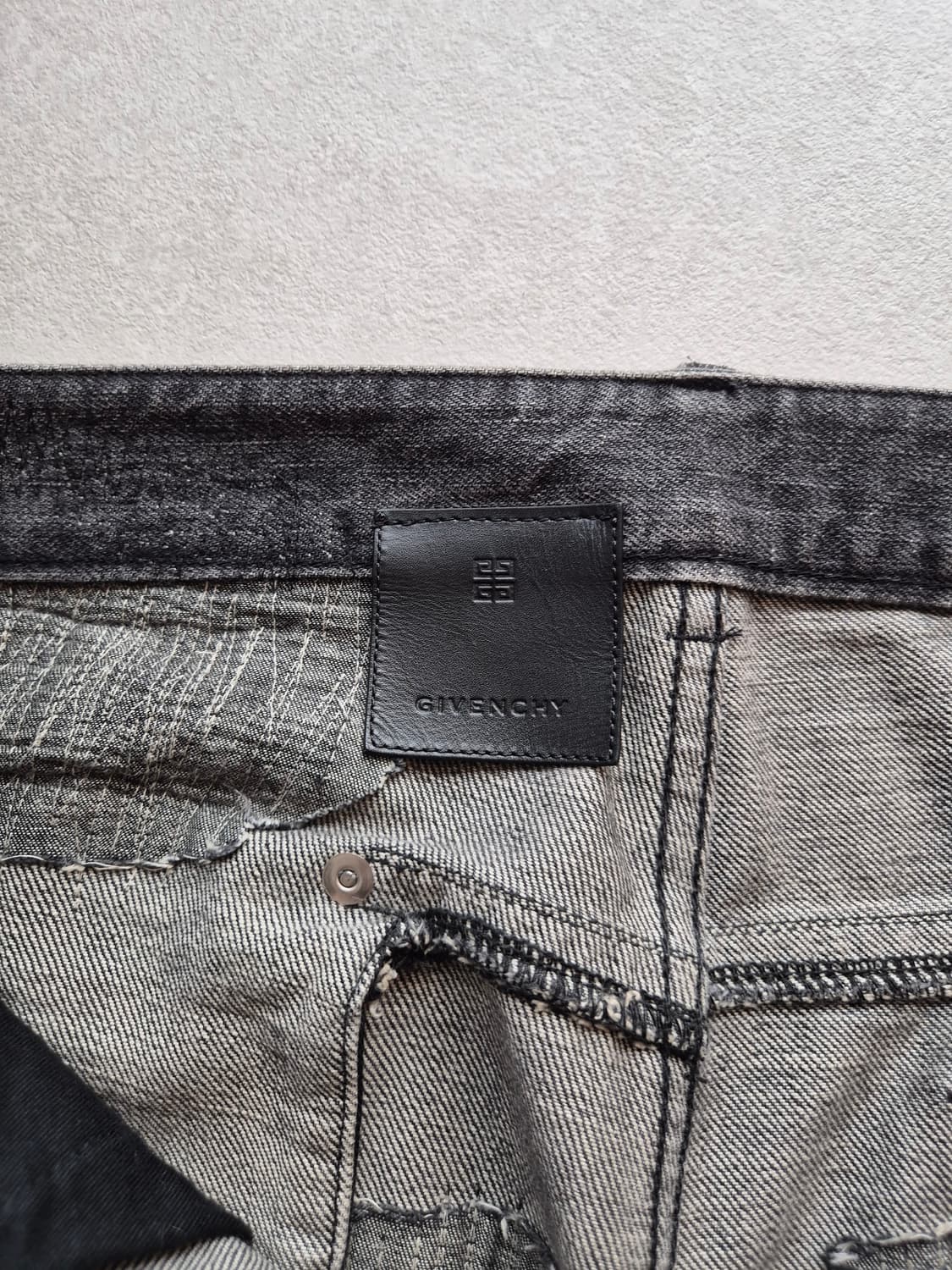 지방시 몰스킨 디스진 블랙 33사이즈 상품이미지4