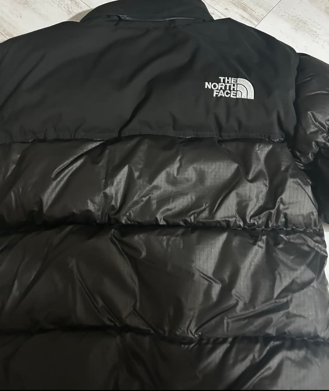 눕시 화이트라벨 유광패딩 XL  상품이미지1