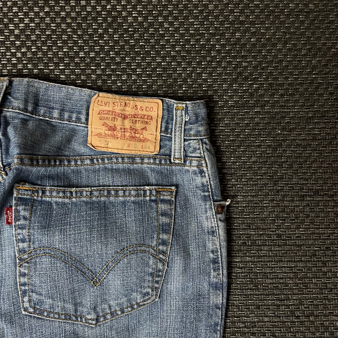 (35) 리바이스 527 로우부츠컷 연청 데님 팬츠 상품이미지4