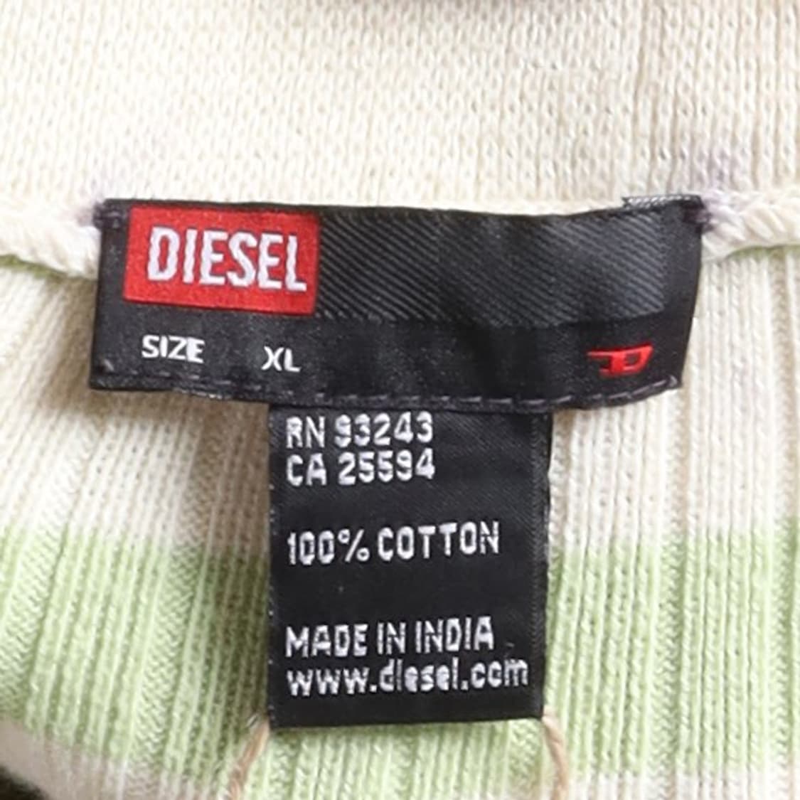 디젤 Diesel Stripe Polo Shirt

 상품이미지8