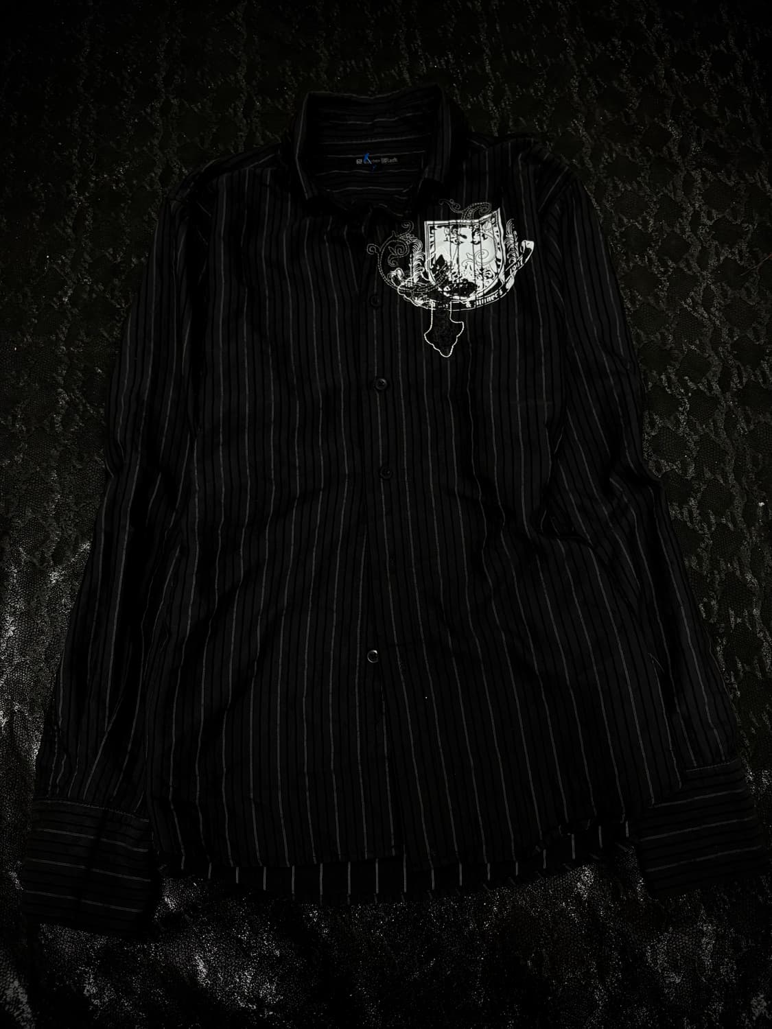 “Vintage” 00’s Gothic Cross Print Shirts 상품이미지3