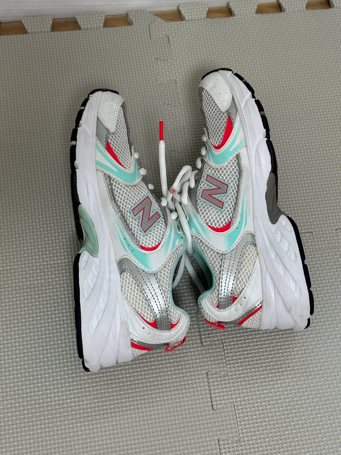 (230mm) 뉴발란스 530 화이트 더콰이즈 turquoise 상품이미지5