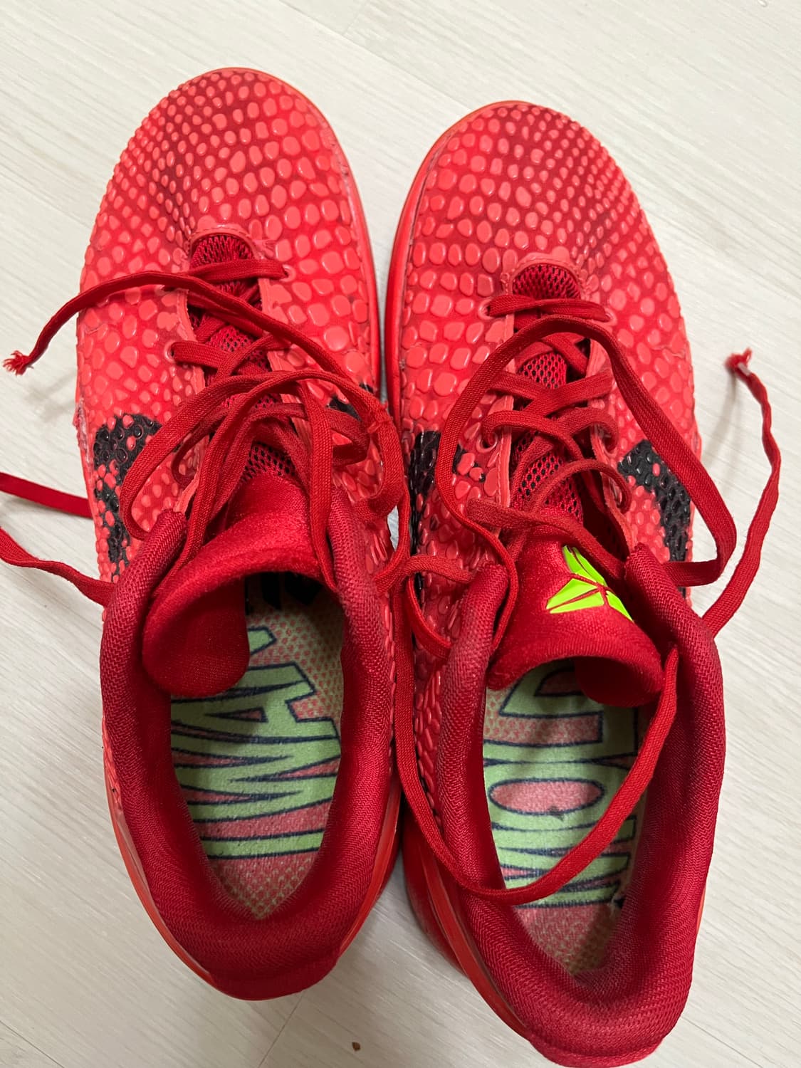 코비6 리버스그린치 상품이미지4