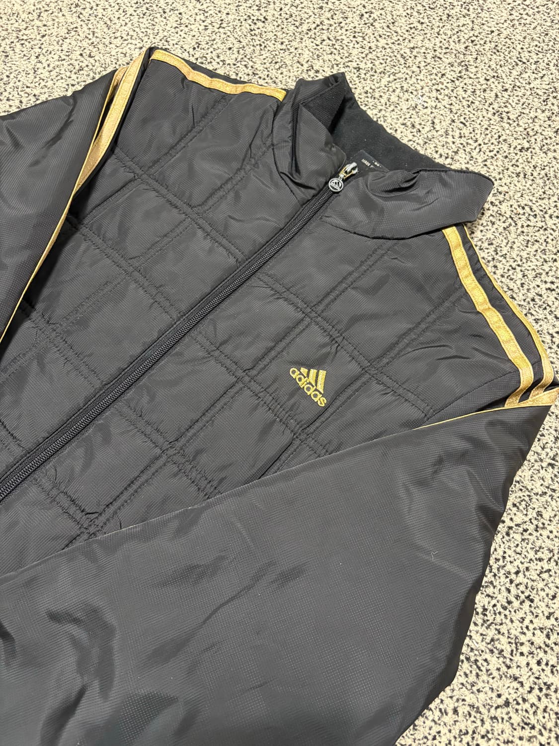 아디다스 경량패딩 상품이미지2