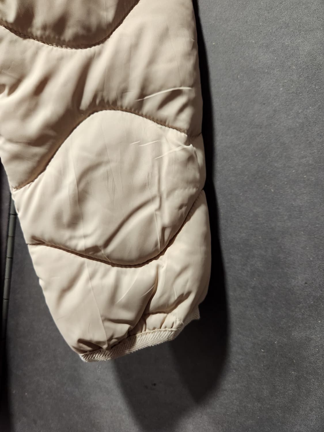 아놀드파마 아이보리 경량패딩 상품이미지7