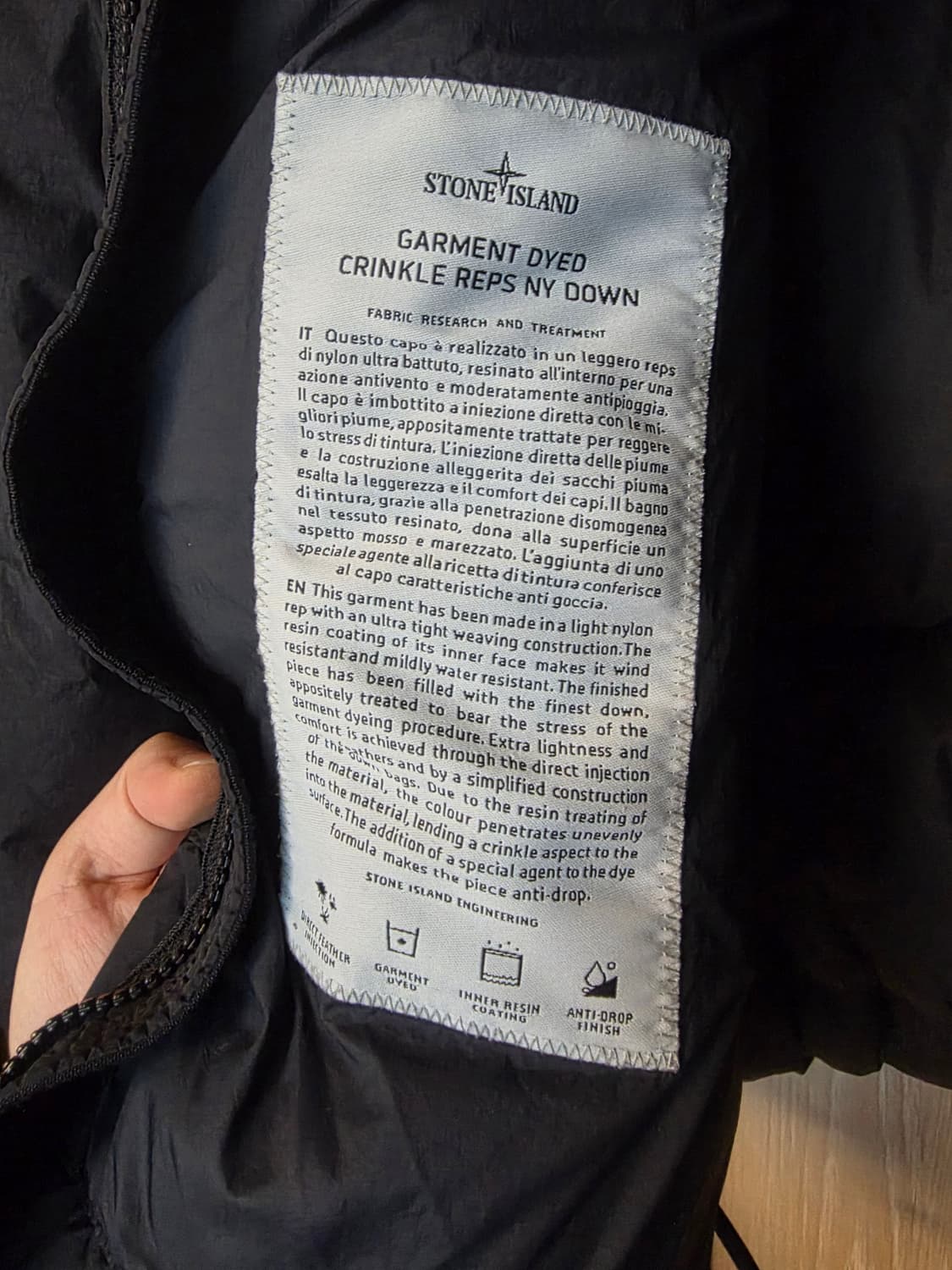 [21FW/M] 스톤아일랜드 크링클랩스 다운 논후드 숏 패딩 상품이미지9