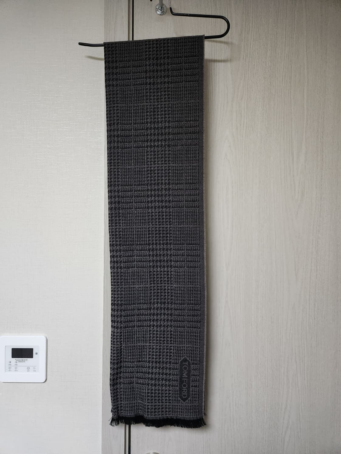 톰포드 울 머플러 상품이미지2