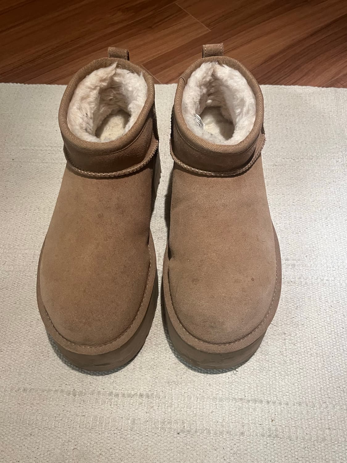 UGG 미니 플랫폼 부츠 상품이미지1