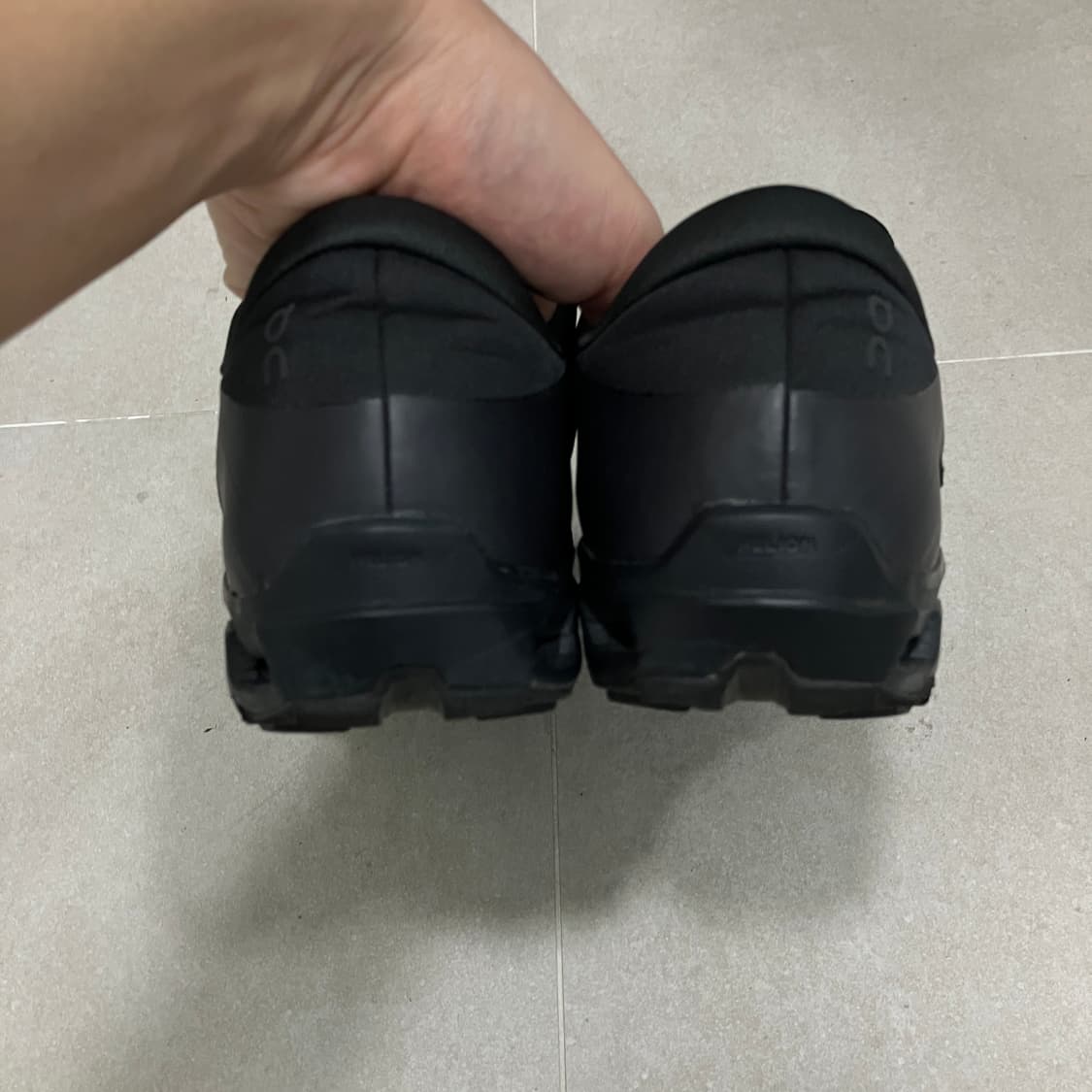 [280] 파프 온러닝 클라우드벤쳐 피크 올블랙 상품이미지6