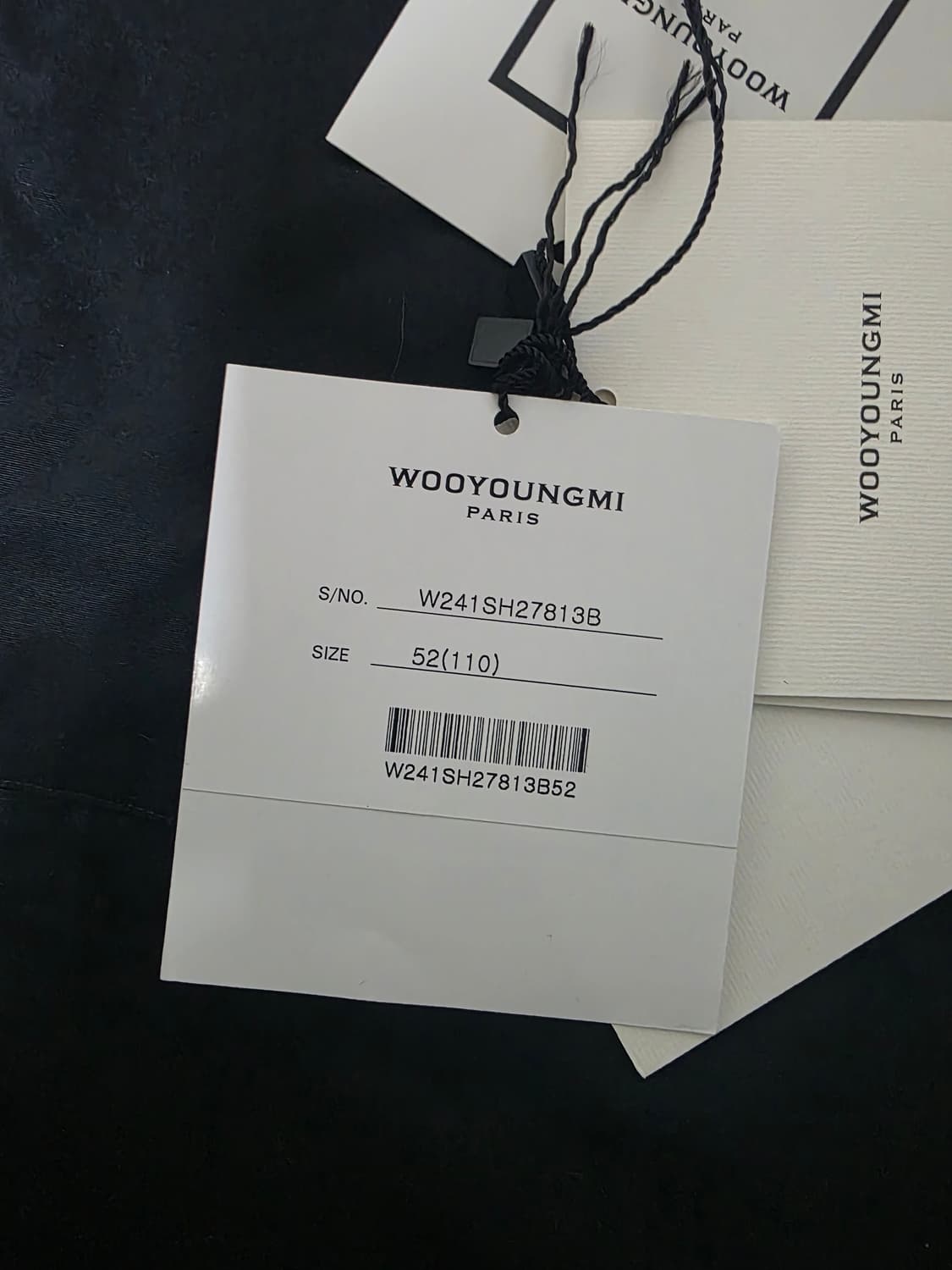 우영미 백로고 숏슬리브 셔츠 블랙 - 24SS 52사이즈 상품이미지2