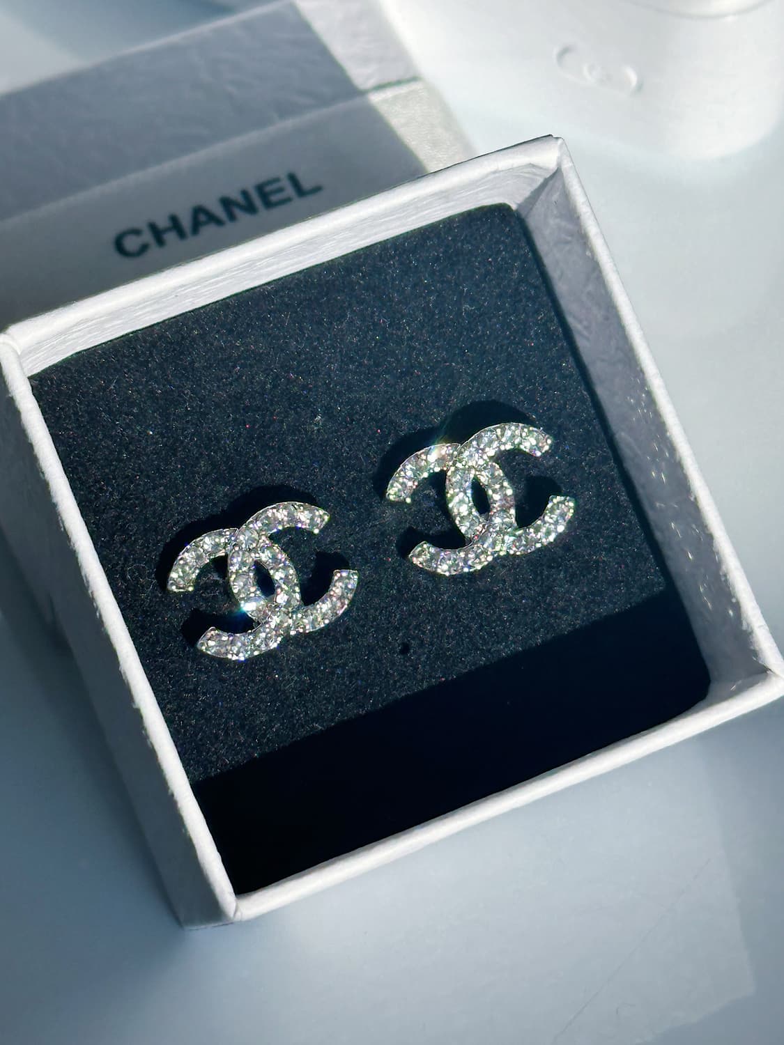 샤넬 크리스탈 귀걸이 실버 업사이클링 상품이미지1