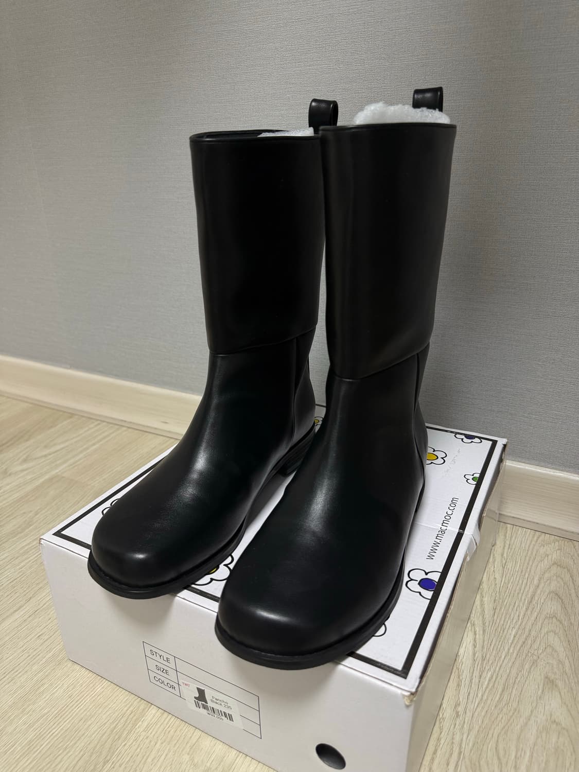 (새상품) 마크모크 부츠 판초 pancho 235 판매해요 상품이미지3