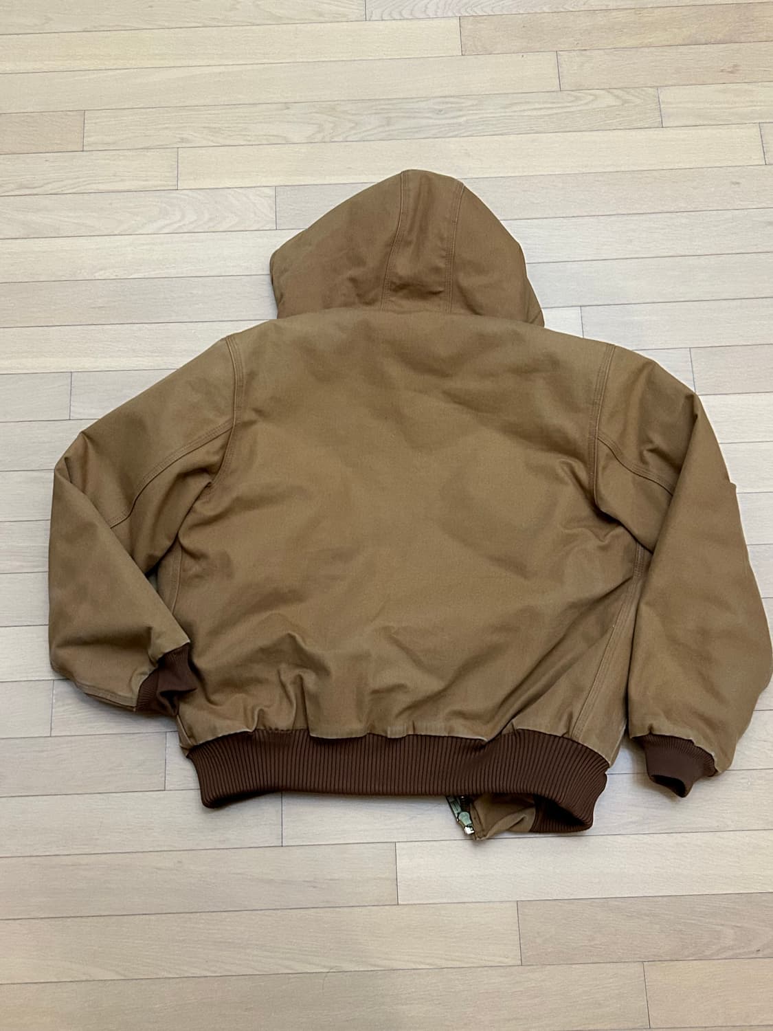 칼하트 덕액티브자켓 브라운 컬러 (J140) 상품이미지5