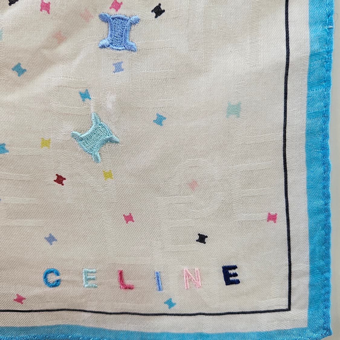 셀린느손수건 상품이미지3