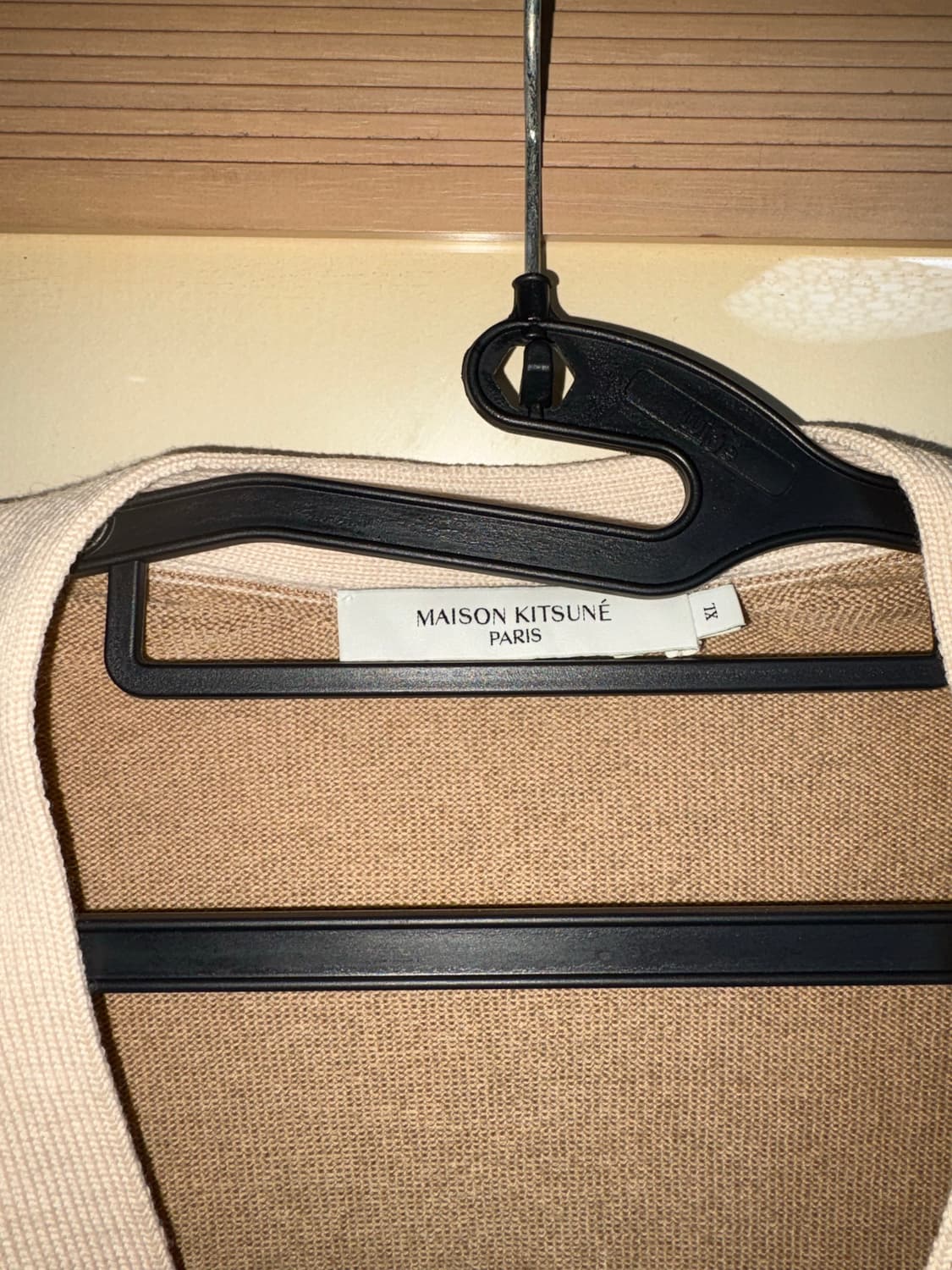 매종키츠네 베이비폭스 패치 바이컬러 클래식 V넥 가디건  상품이미지4