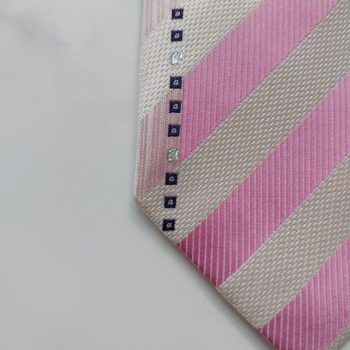 MCM 실크 핑크 스트라이프 넥타이 9.2cm A~B등급 K971
 상품이미지7